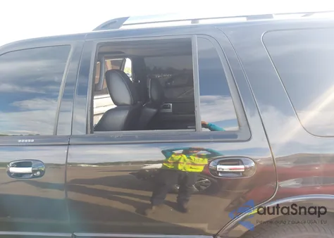 2011 Ford Expedition Limited из США, поврежденный, VIN 1FMJU2A58BEF33598